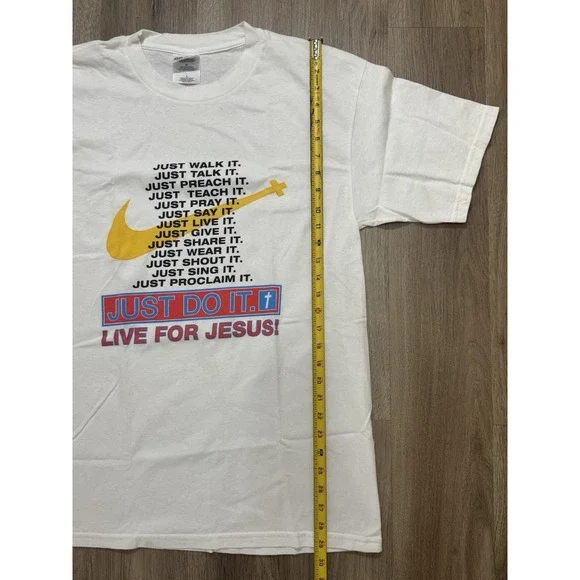 Vintage Y2K Nike Jesus T Shirt Just Do It‎ Live for Jesus Size L